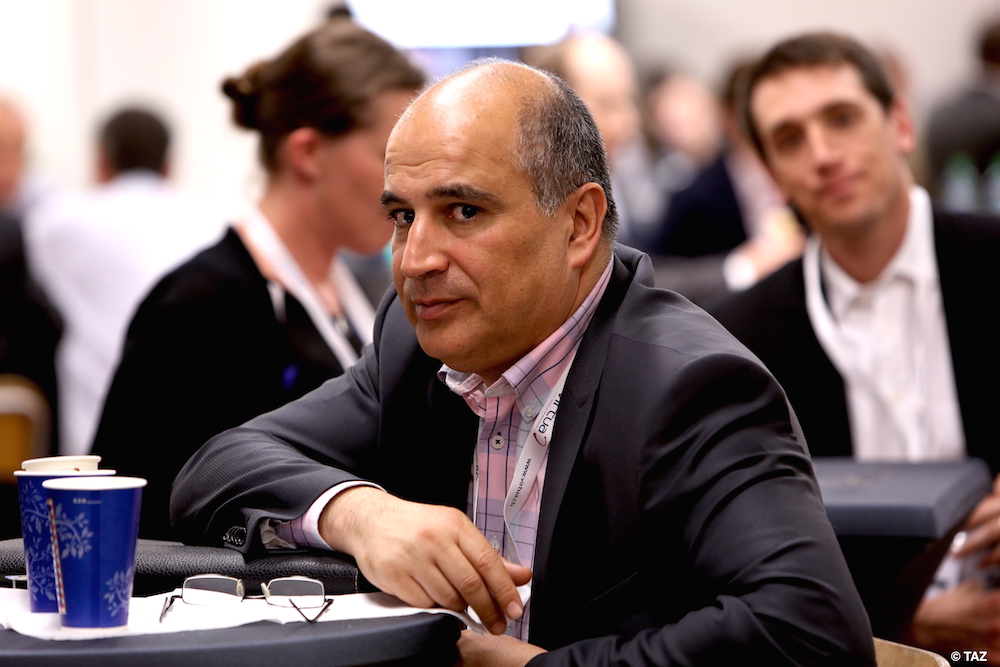 Portrait de Pietro Bongiovanni - MCA Concept © Aucune Limite • agence de presse suisse • agence de communication suisse • média suisse • magazine suisse